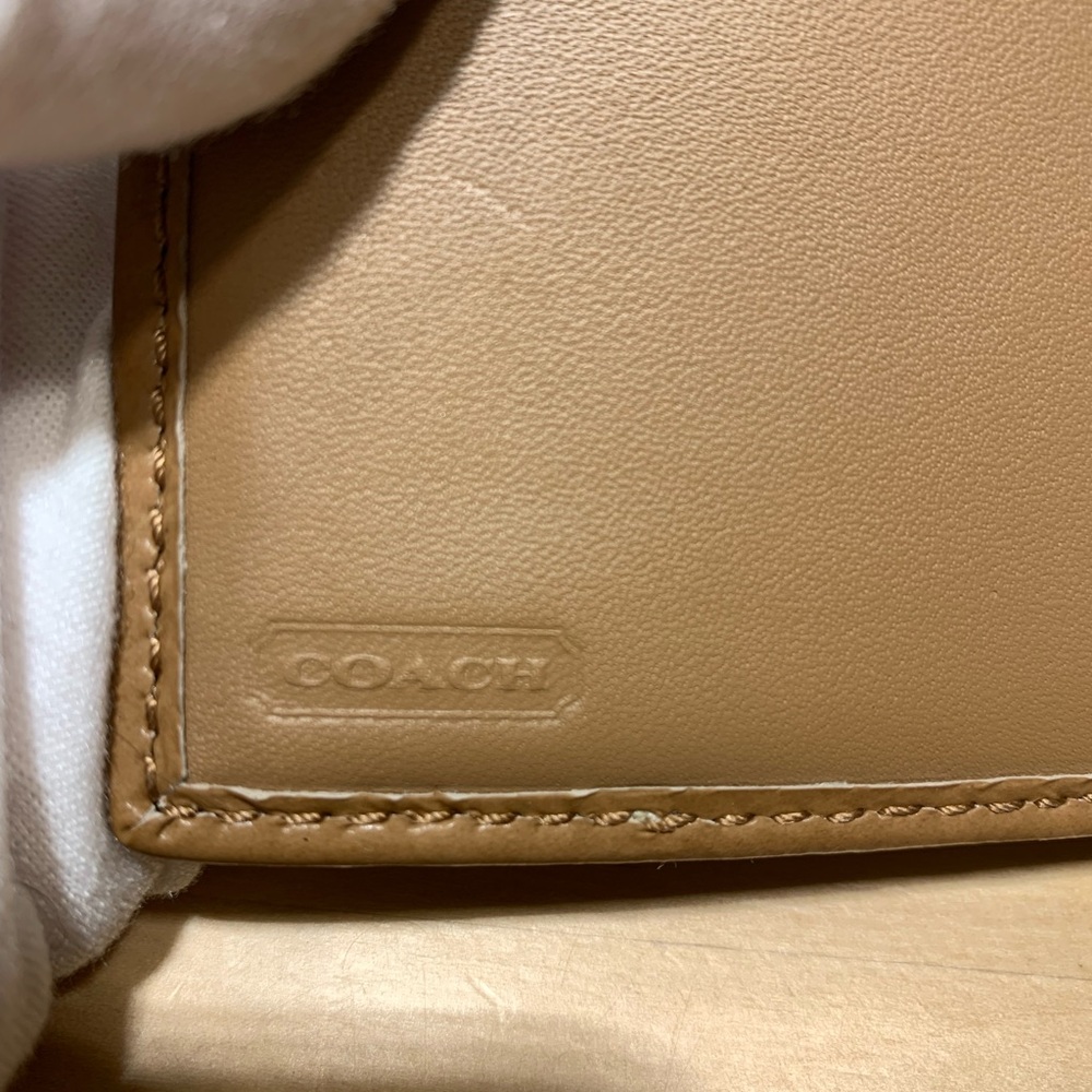 Coach Signature Horse and Carriage Women's wallet turnlock - Picture 6 of 9